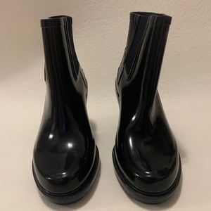 Hunter Black Round Block High Heel Boots Sz us5